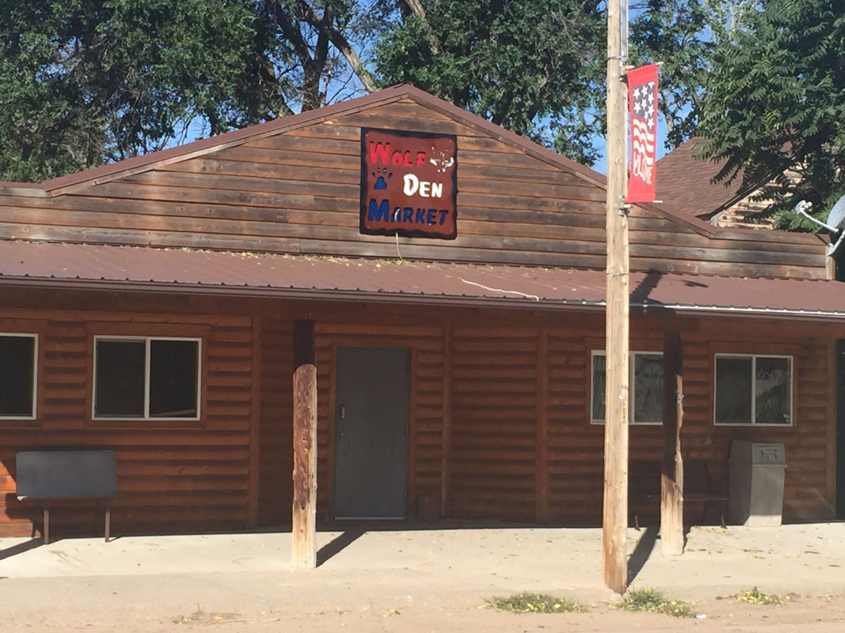 Wolf Den Market